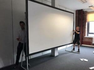 layar proyektor12-prorent